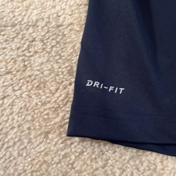 SIZE MEDIUM NIKE DRI FIT SHIRT - Picture 3 of 8